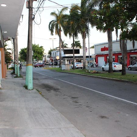 Oyo Hotel Colibri Chetumal Esterno foto