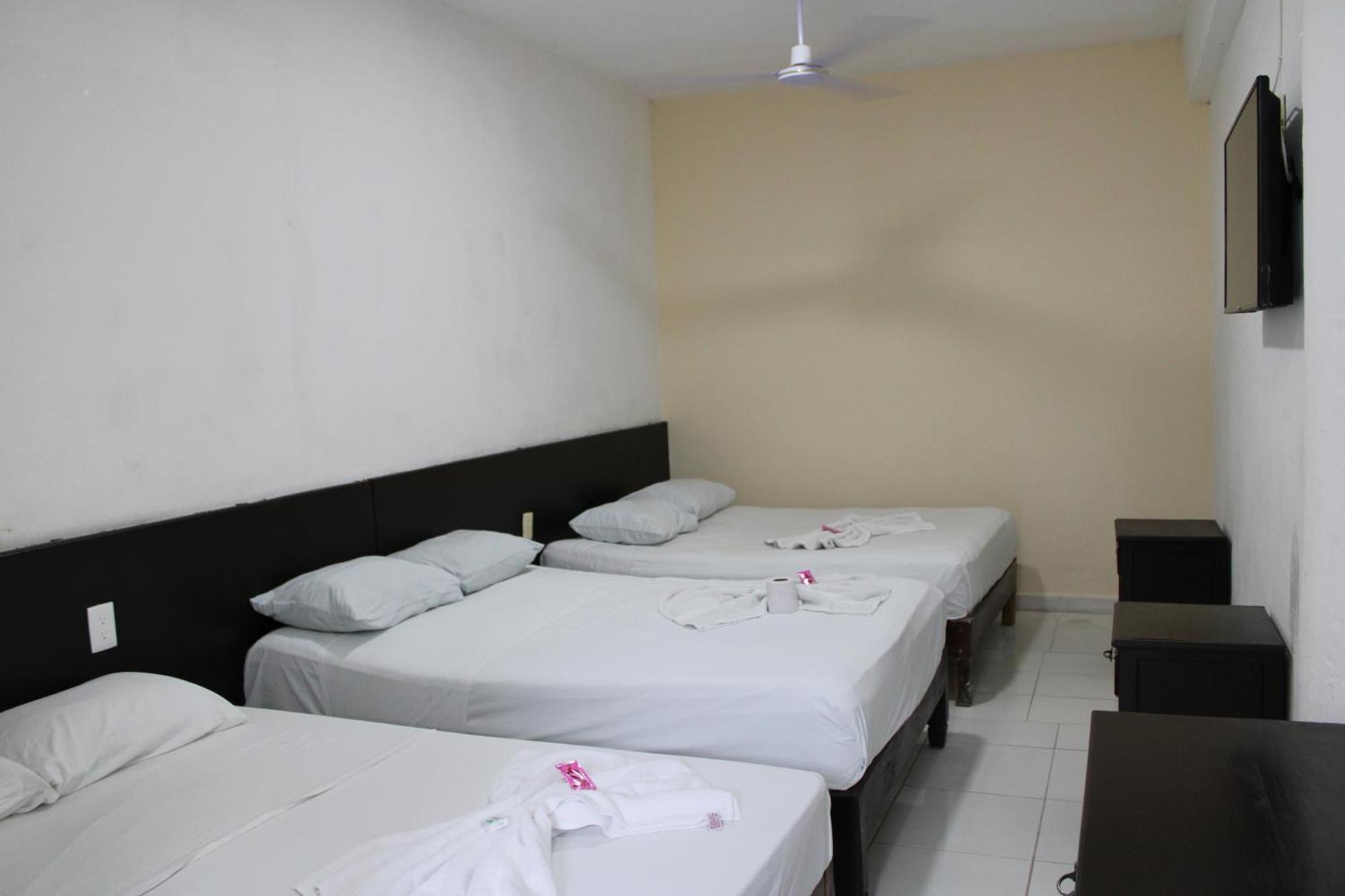 Oyo Hotel Colibri Chetumal Esterno foto