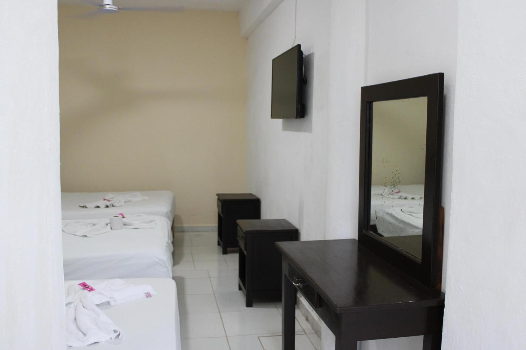 Oyo Hotel Colibri Chetumal Esterno foto